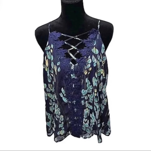 Navy print lace up cami - Picture 6 of 6